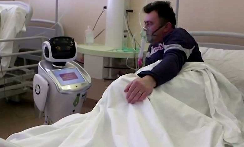 Coronavirus : des robots infirmiers aident les médecins en Italie à se protéger des risques d’infection
