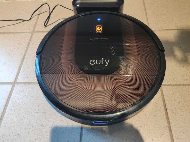 Test du RoboVac 30C Max, le robot aspirateur autonome à 239€ d'eufy (Anker)