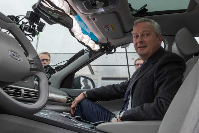 Voiture électrique : limité à 6000 € aujourd’hui, le bonus pourrait grimper jusqu’à 8000€