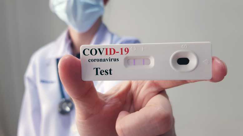 Est-il obligatoire de déclarer le Coronavirus (Covid-19) quand on est contaminé ?