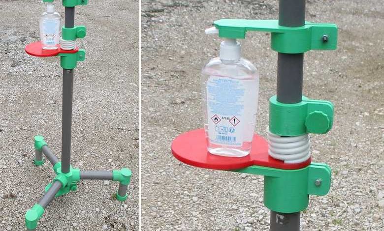 Un fablab jurassien invente la borne pour gel hydroalcoolique en impression 3D et sans contact...
