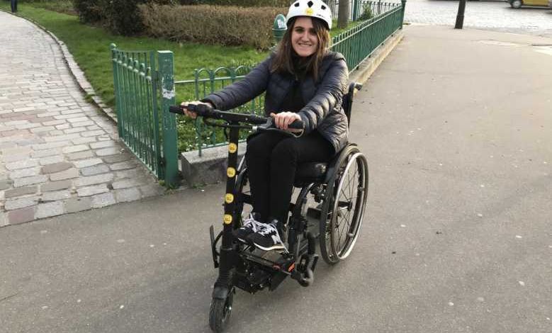 Omni, un ingénieux kit pour fixer les fauteuils roulants aux trottinettes électriques