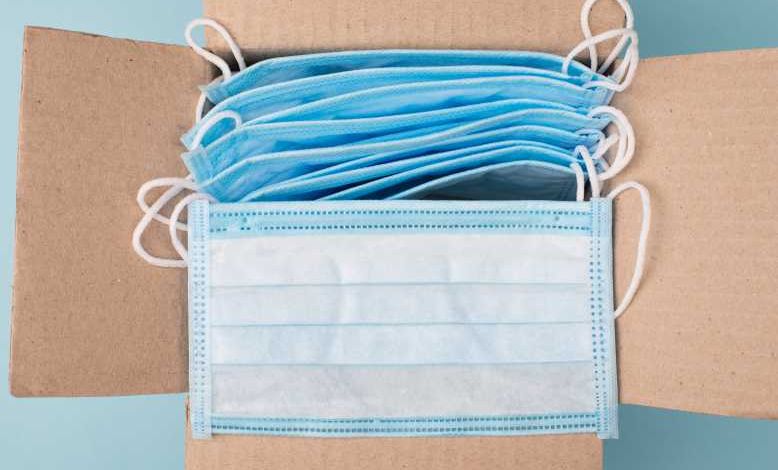 Coronavirus : des masques distribués gratuitement dans les boîtes aux lettres de plusieurs villes