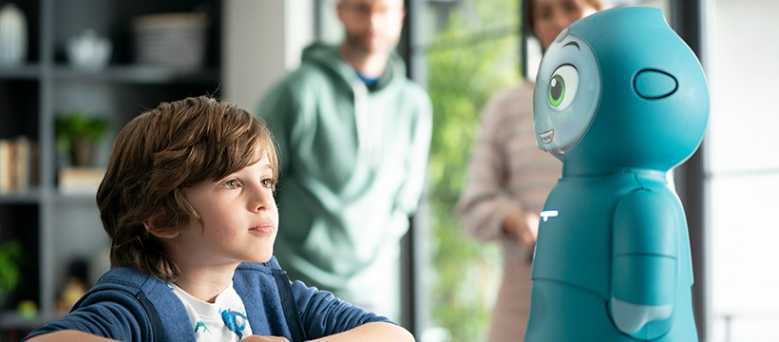 Découvrez Moxie : un robot pour enfant incroyablement expressif, inspiré  des productions Pixar - NeozOne