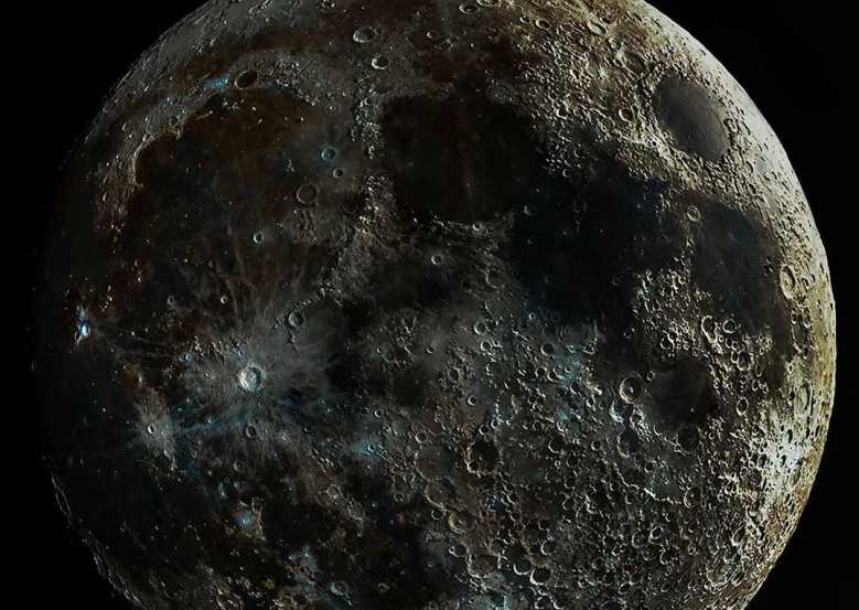 Cette magnifique photo offre une vue inédite, mais « impossible » de la Lune