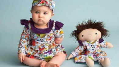 Une américaine fabrique des poupées à l'image des enfants souffrant d'un handicap... Pour faire tomber les barrières et les différences !
