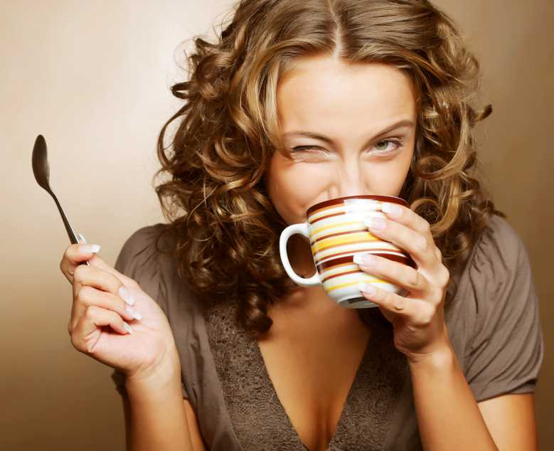 D'après cette étude, la consommation raisonnable de café diminuerait le masse graisseuse chez les femmes !