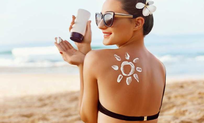 Du gel hydroalcoolique sur la plage ? Ce n'est pas forcément une bonne idée !