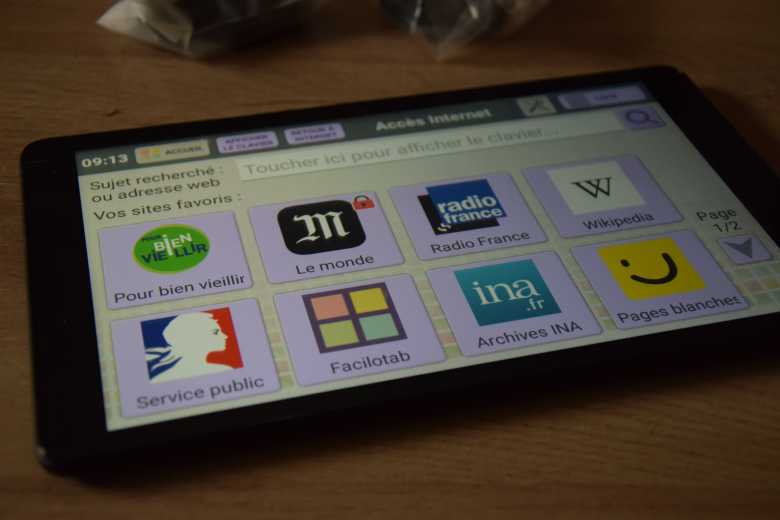 Nous avons testé la tablette FACILOTAB, pour des seniors connectés sans difficultés !