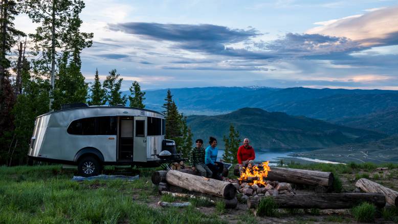 Airstream dévoile deux nouveaux modèles de caravanes : la Basecamp20 et la Basecamp20x