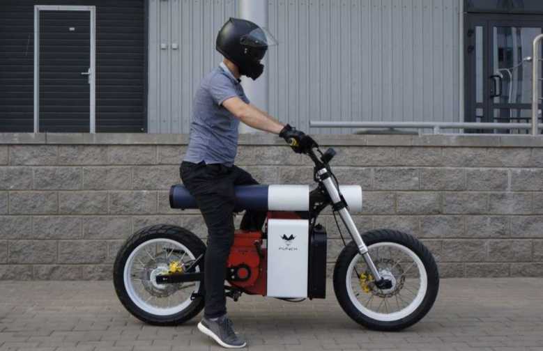 Découvrez la moto électrique biélorusse Punch Moto, un design rigolo mais des performances bien présentes !