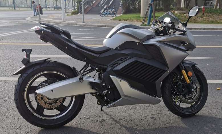 Urbet Nura : la moto électrique sportive qui allie vitesse et autonomie