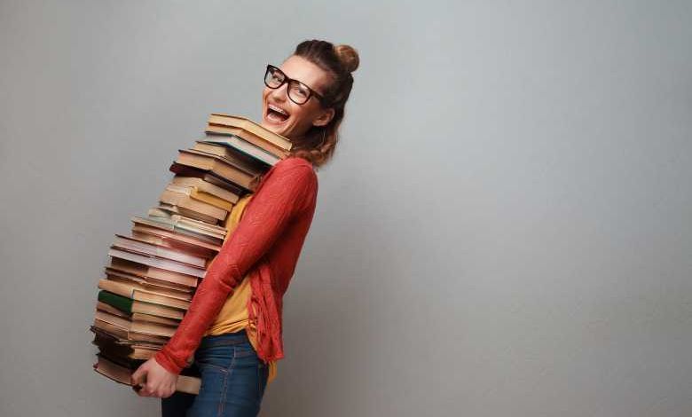 Vous avez plus de livres que vous n'êtes capable d'en lire ? Pas d'inquiétude, ce serait plutôt bon pour la santé !