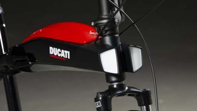Ducati dévoile sa gamme de vélos électriques pliables.... Et c'est du grand art !