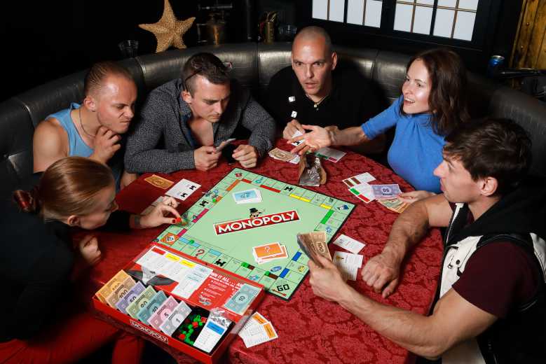 Monopoly : Hasbro dévoile une version "Mauvais Perdants"
