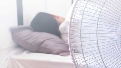 Pourquoi dormir avec un ventilateur allumé est une mauvaise idée