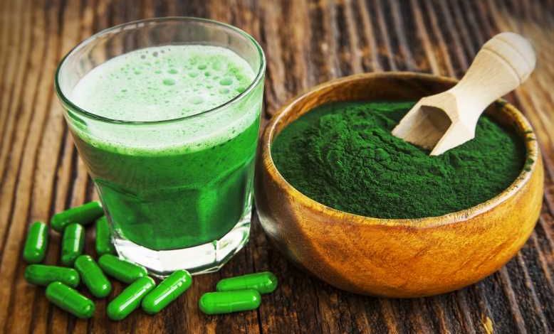 La spiruline : une microalgue riche en protéines et super-aliment du futur ?