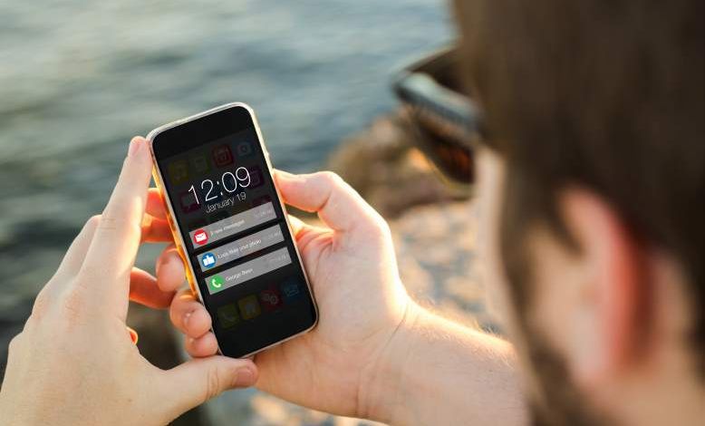 Alertes à la population par SMS : le gouvernement passera (enfin) au « cell broadcast » d’ici 2022