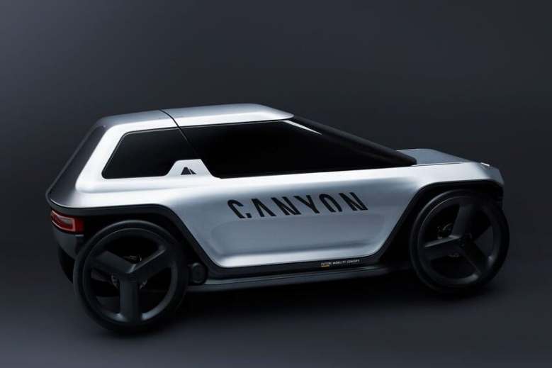 Canyon présente un concept de voiture électrique avec... des pédales !