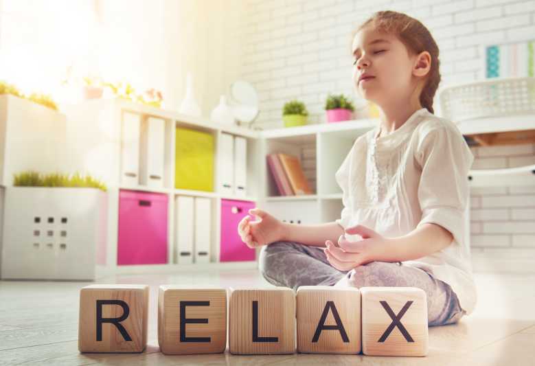 Dans cette école, les heures de méditation et de Yoga ont remplacé les heures de colle !