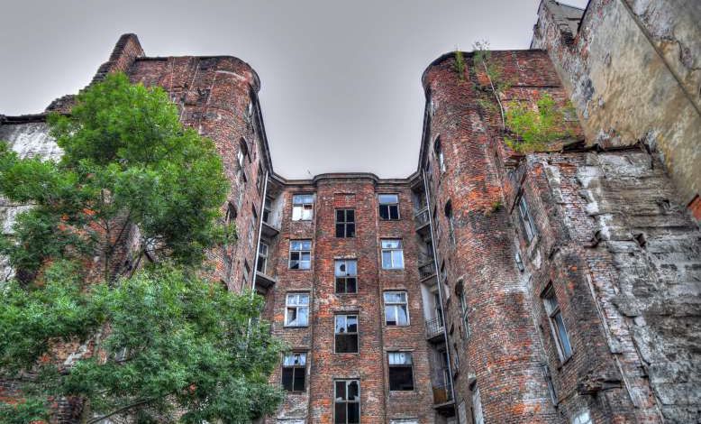 Les mesures antiépidémiques (distanciation et hygiène) du ghetto Varsovie ont ralentie l’épidémie de typhus de 40%