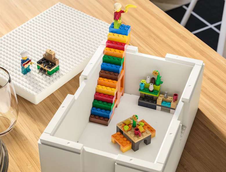 LEGO et d’IKEA dévoilent la BYGGLEK, une boite de rangement pour les LEGO