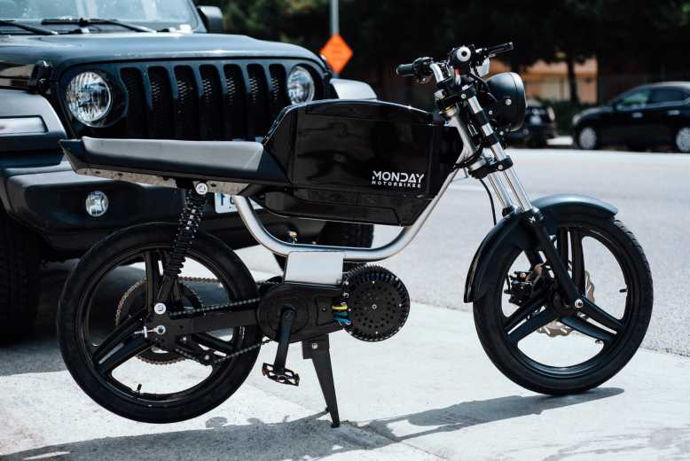 Anza : une mobylette électrique signée Monday Motorbikes à seulement 1000€