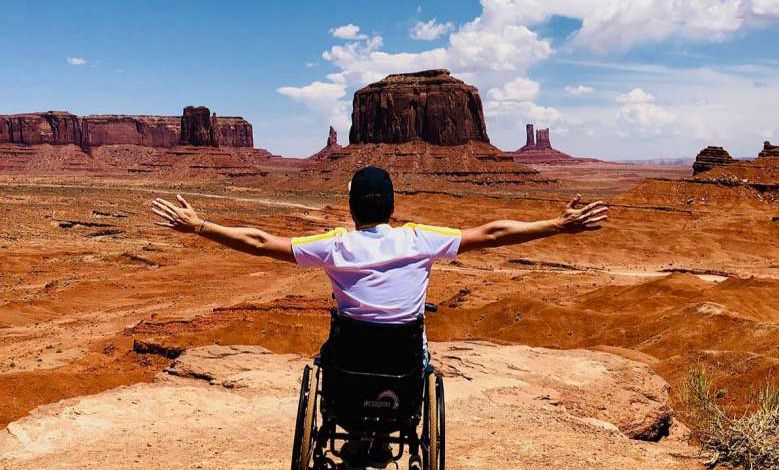 Wheeled World : un rescapé du Bataclan fait le tour du monde en fauteuil roulant