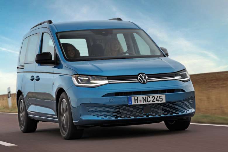 Volkswagen transforme son Caddy California 2020 en Camping-Car