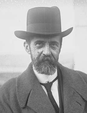 En 1916, le député André Honnorat, propose pour la première fois le changement d'heure annuel pour bénéficier d'une heure de lumière naturelle supplémentaire.