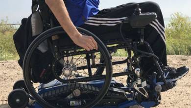 Freedom Trax : une chenillette qui transforme les fauteuils roulants en véhicule tout-terrain !