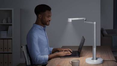 Télétravail : Dyson se lance dans l'éclairage avec une lampe qui réagit à votre présence et à votre environnement