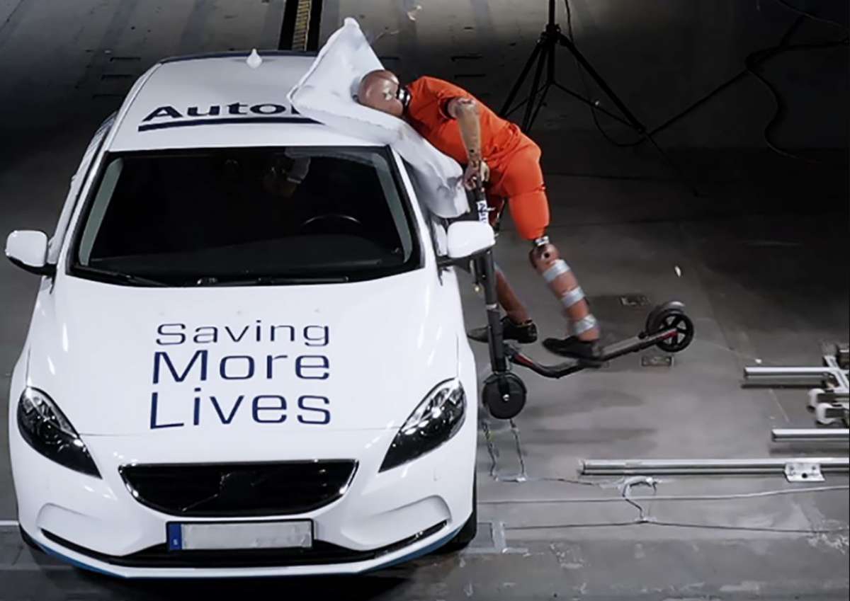 Autoliv veut intégrer des airbags sur les trottinettes électriques