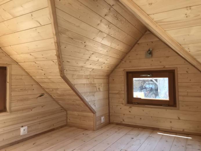 Tiny House : Un menuisier normand dévoile sa première mini maison, elle coûte 49000€ et elle est magnifique !