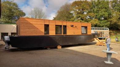 Avez-vous déjà vu une Tiny House flottante ? L'idée géniale et complètement "barge" de cette entreprise bretonne