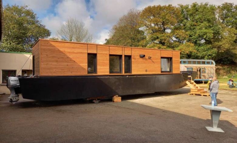 Avez-vous déjà vu une Tiny House flottante ? L'idée géniale et complètement "barge" de cette entreprise bretonne