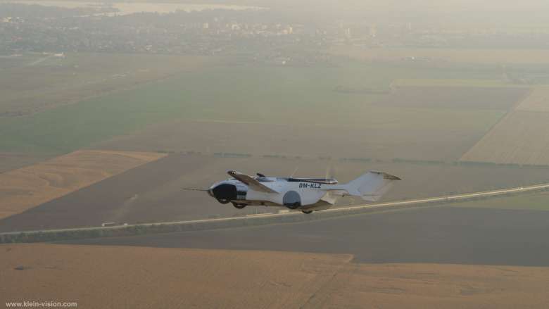 L’impressionnante voiture volante de Klein Vision réussit son baptême de l'air