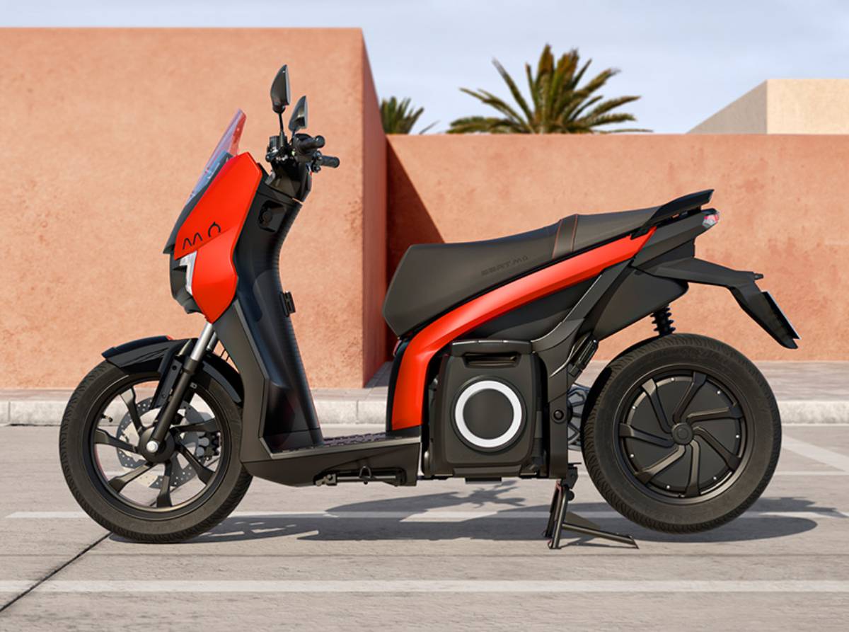 SEAT MÓ eScooter 125 : le premier scooter 100 % électrique de SEAT disponible prochainement en France