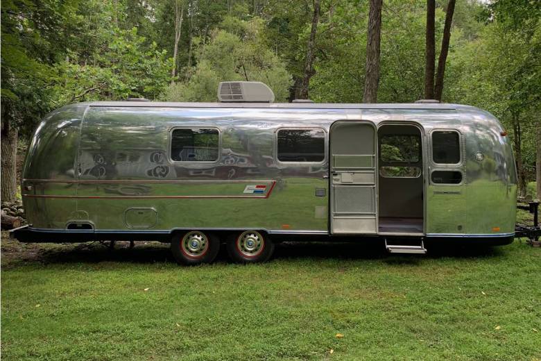 Un couple transforme d'anciennes caravanes Airstream en luxueuse Tiny House !