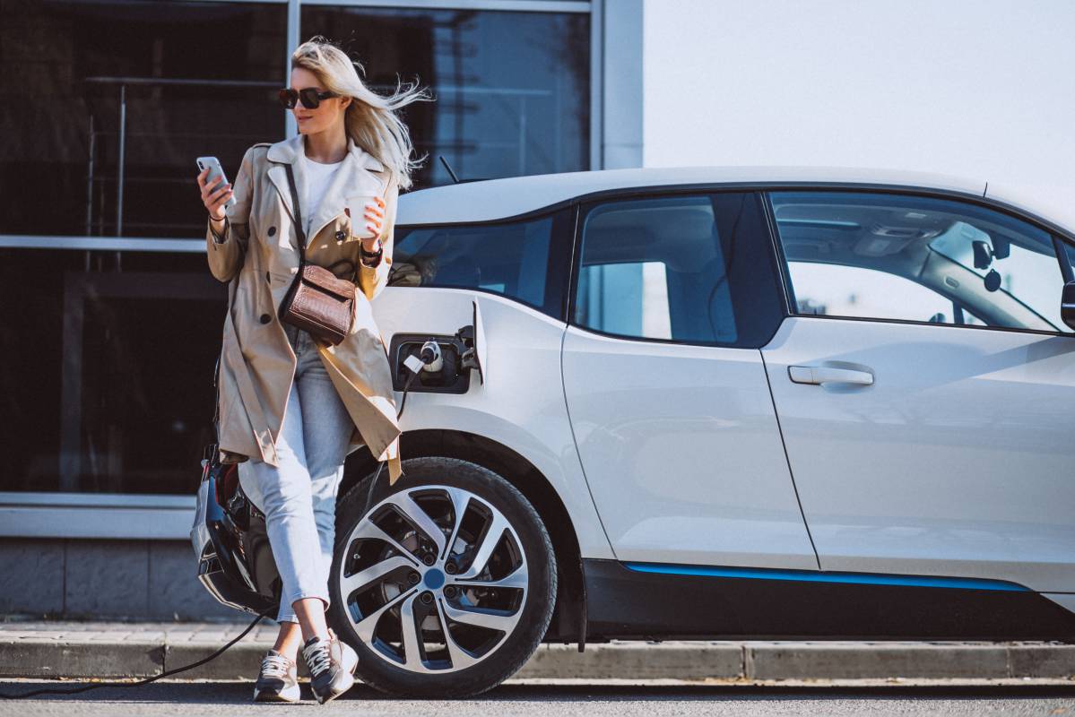 Voiture électrique : le bonus écologique de 7 000 € est maintenu jusqu'en juin