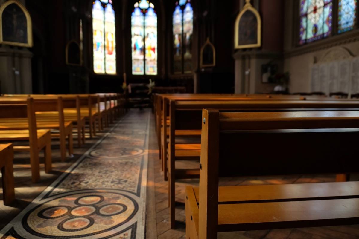 Pour dénoncer la fermeture des cinémas, le Lux de Caen projette dans une église !