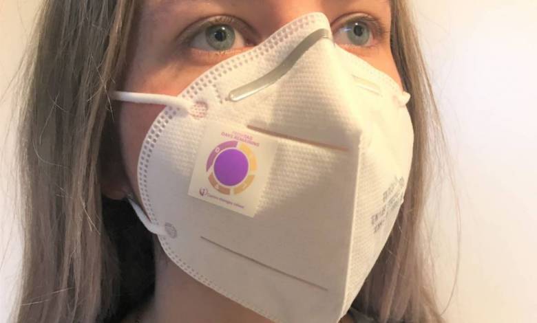Covid-19 : des chercheurs inventent une étiquette qui change de couleur quand le masque doit être changé !