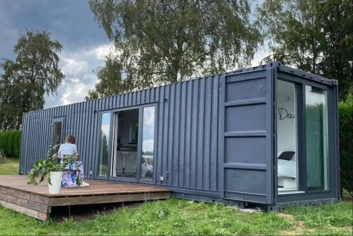 Belgique : il est possible de louer cette micro maison construite avec un conteneur maritime