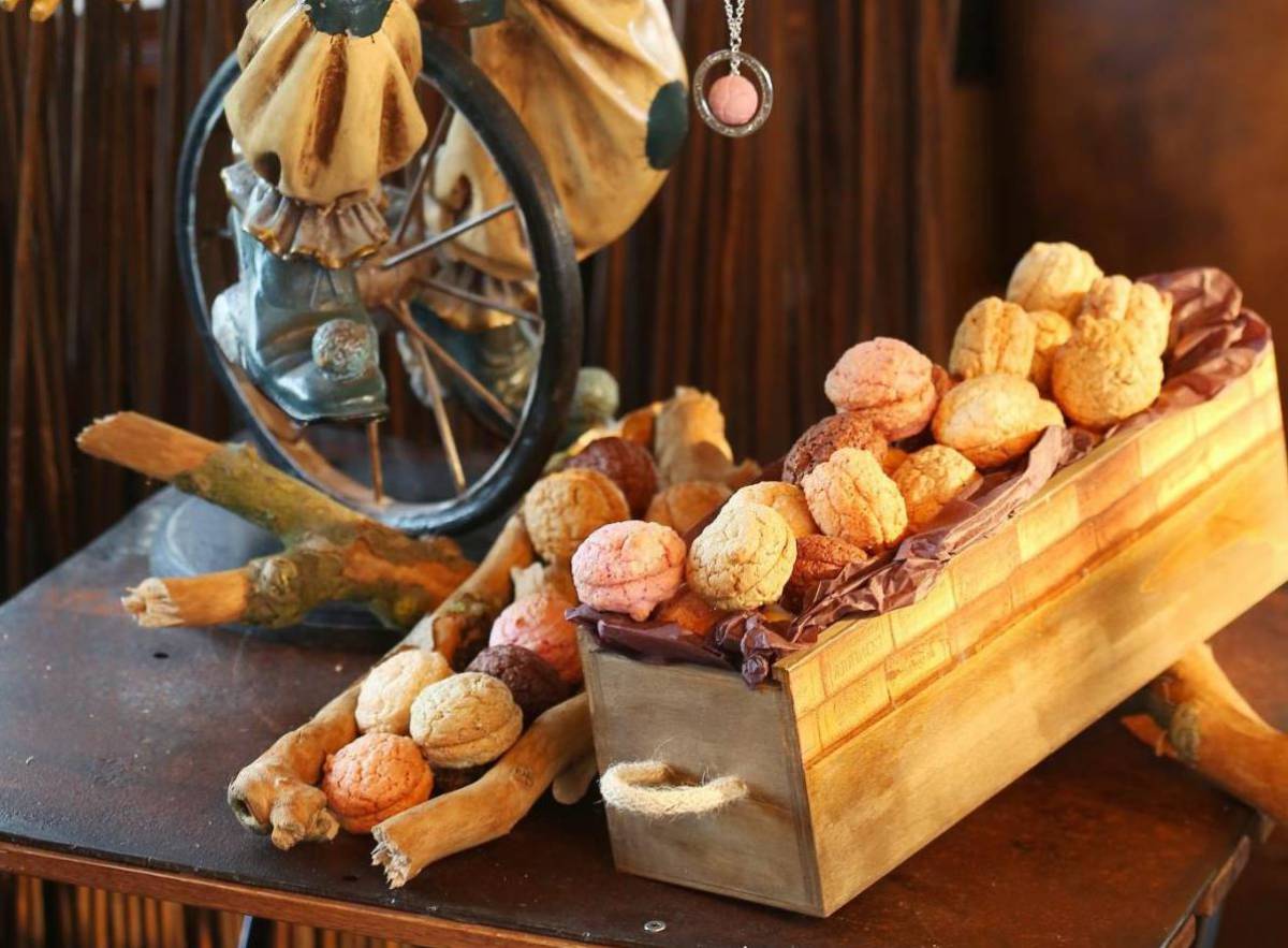 Et si vous goutiez aux Macarons de Réau ? Le petit cadeau idéal à offrir ou à s'offrir !
