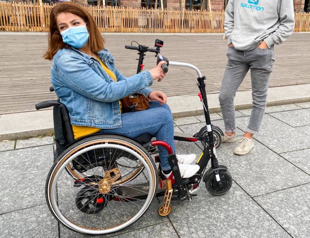 OMNI un kit innovant pour électrifier un fauteuil roulant avec une simple