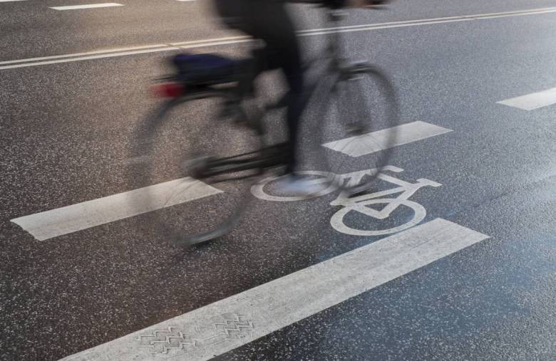 Faut-il interdire les speedelecs (speed bike) ? Ces "vélos" électrique qui dépassent les 25 km/h