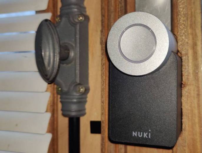 Nous avons testé la serrure connectée Nuki Smart Lock 2.0