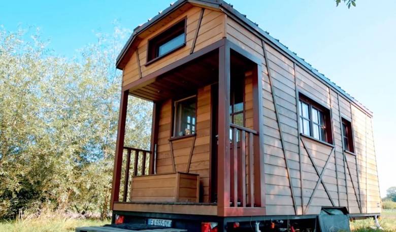 Alexandre vit dans une tiny house avec seulement 300 euros par mois