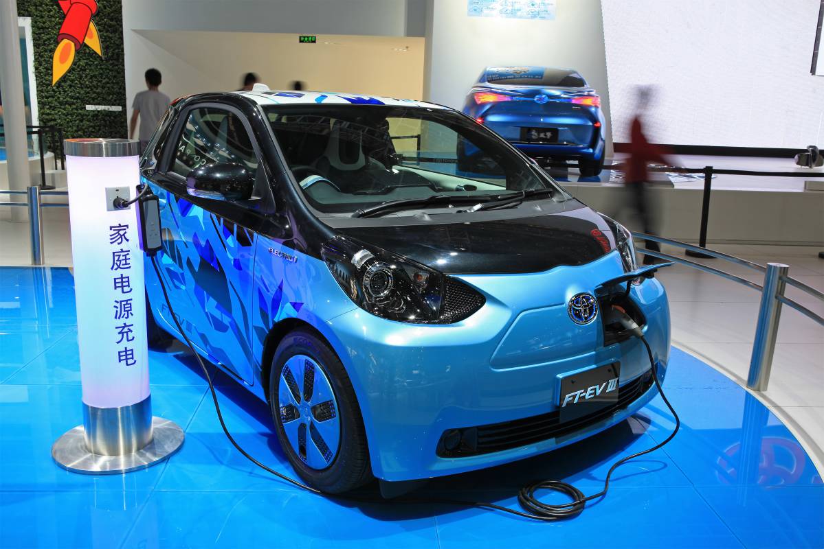 Une voiture électrique Toyota d'une autonomie de 500 km qui se recharge en 10 minutes pour 2021 ?