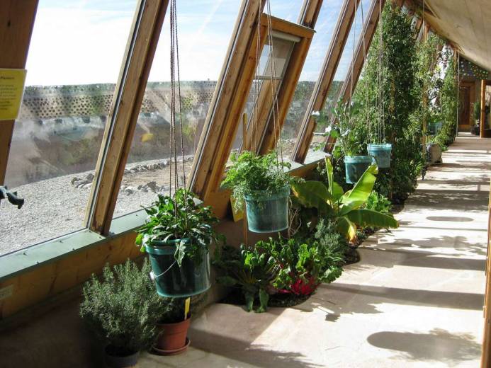 Connaissez-vous les Maisons "Géonef" (earthship), ce mode de construction bioclimatiques et écologique